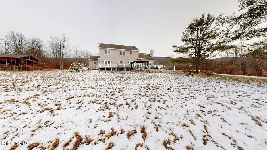 867 Notch Rd Photo 9