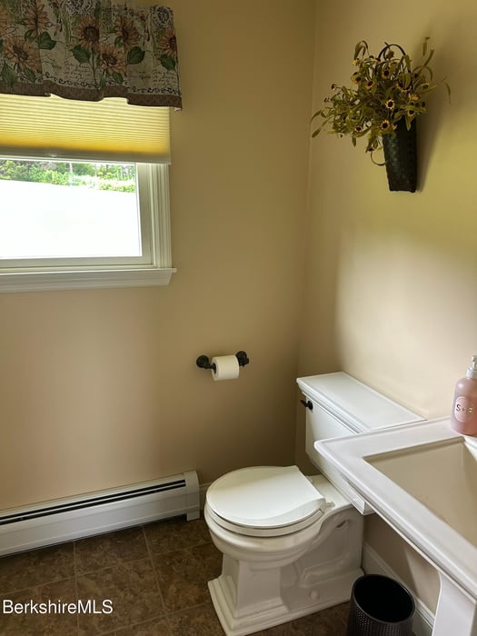 20 Pleasant View Dr Photo 16