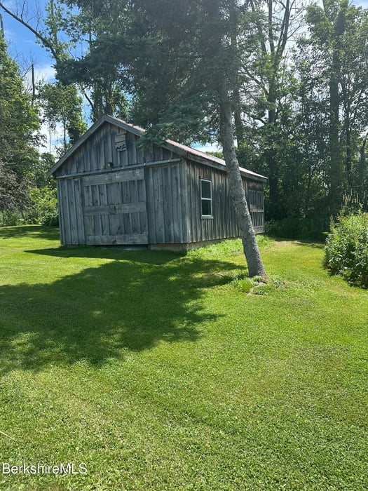 20 Pleasant View Dr Photo 43