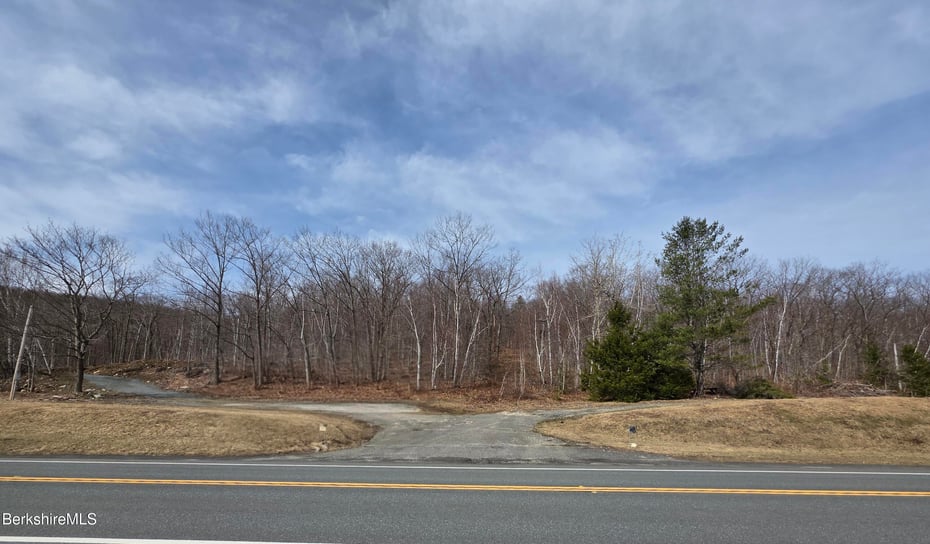 350 Mohawk Trail Photo 2