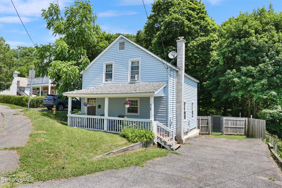 418 N Houghton St Photo 1
