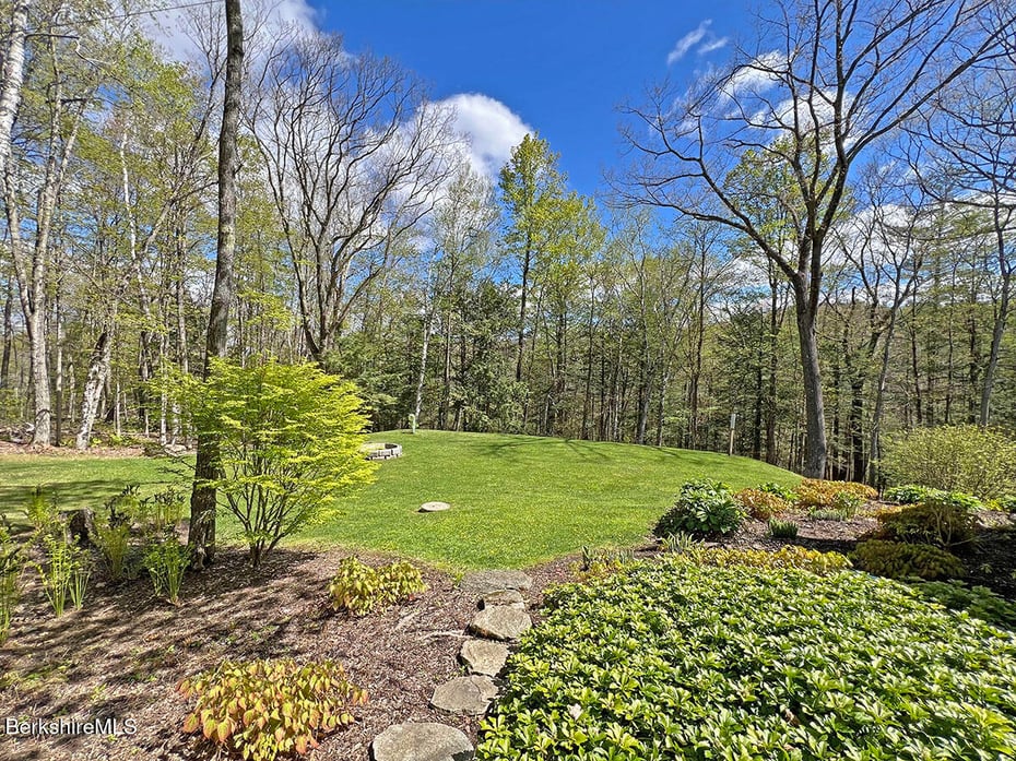 7 Stonebridge Way Photo 44