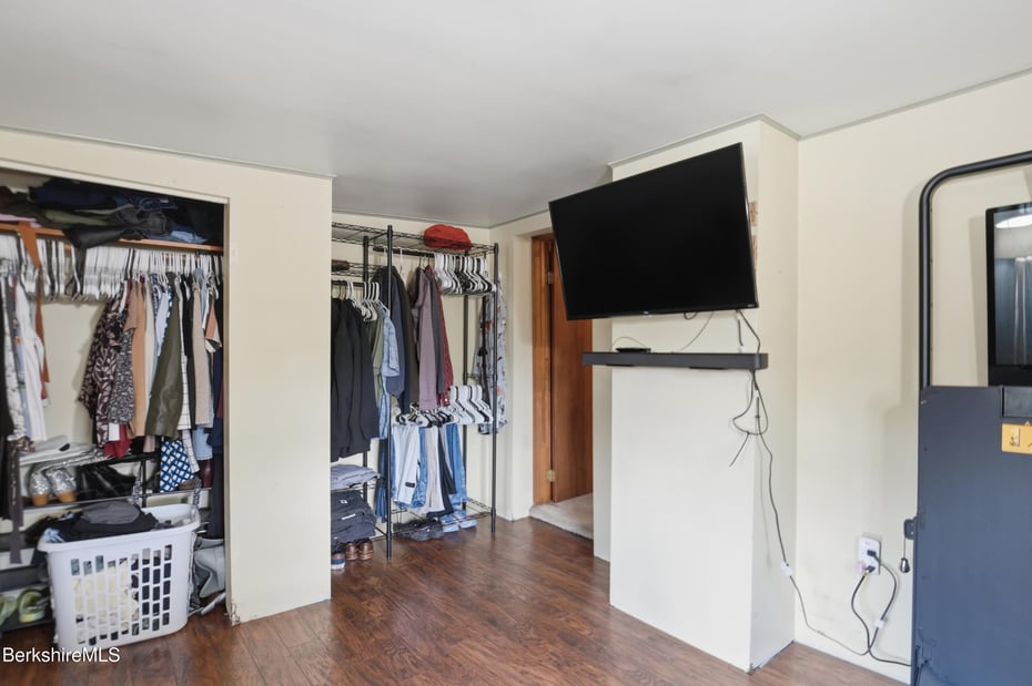 475 West Rd Photo 27