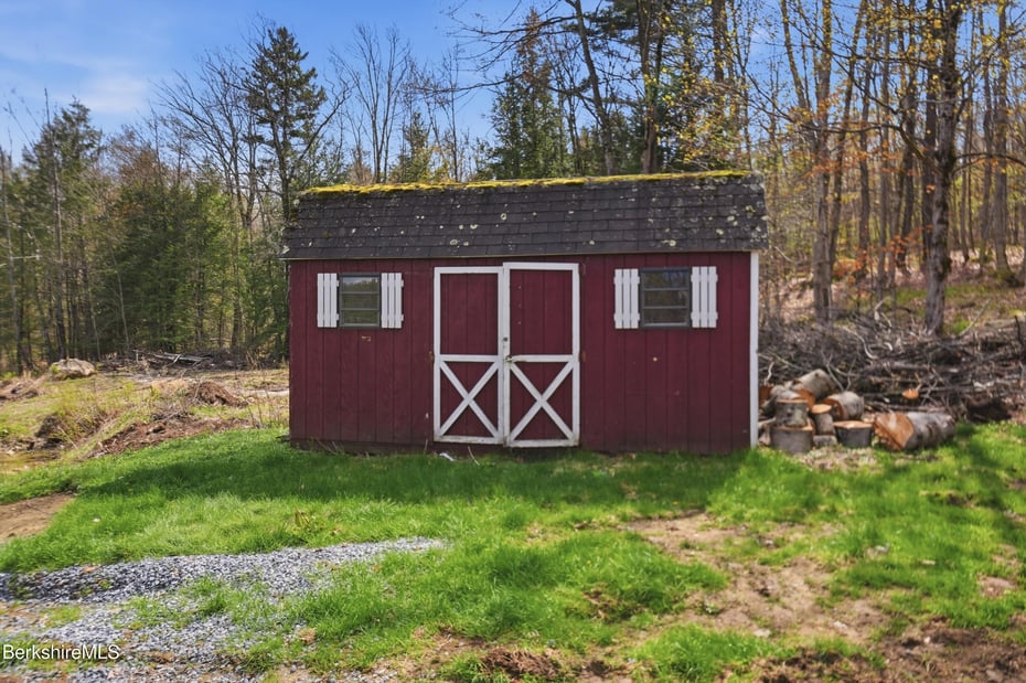 475 West Rd Photo 38