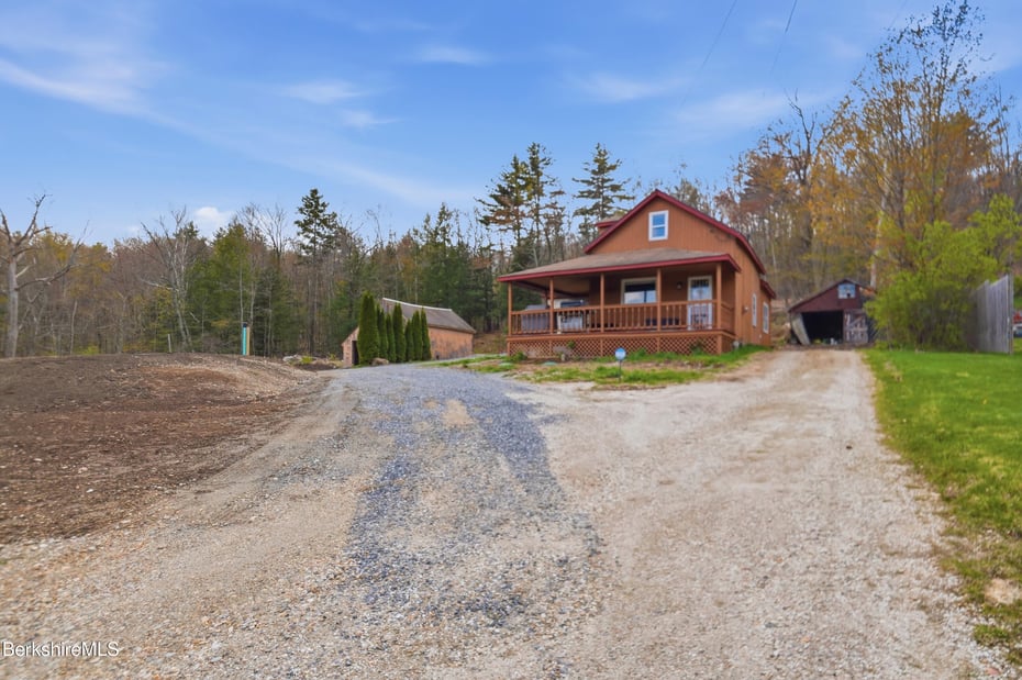 475 West Rd Photo 5