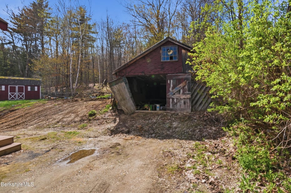 475 West Rd Photo 44
