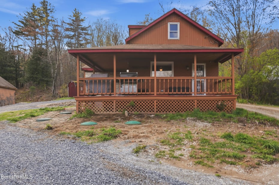 475 West Rd Photo 1