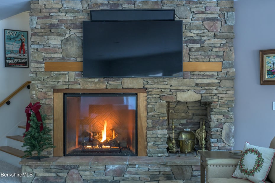 83 Maple Hill Rd Photo 61