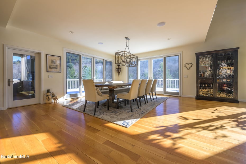 83 Maple Hill Rd Photo 21