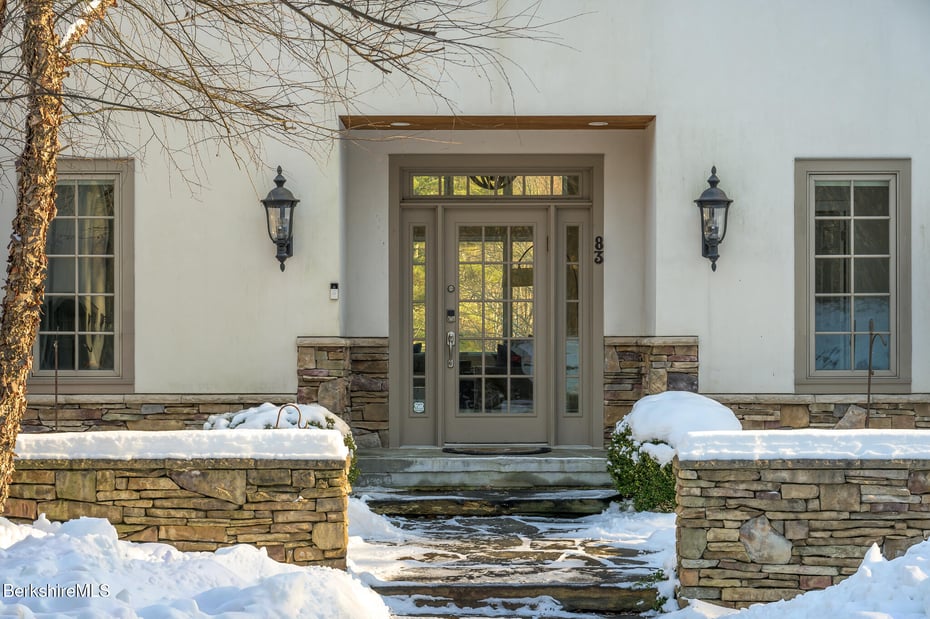 83 Maple Hill Rd Photo 11