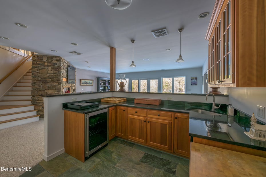 83 Maple Hill Rd Photo 62