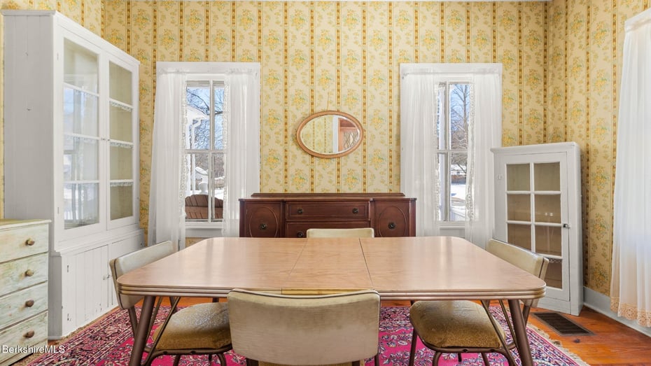 Cheshire Single Family Photo 19