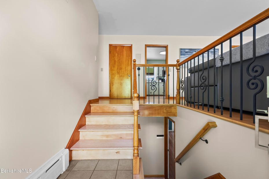 329 Lanesboro Rd Photo 6