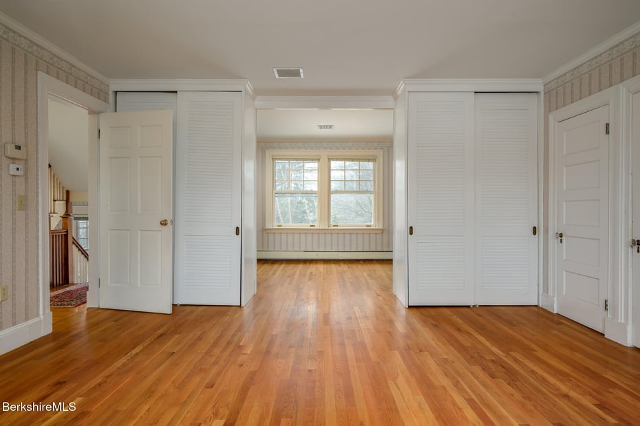 111 Park St Photo 39