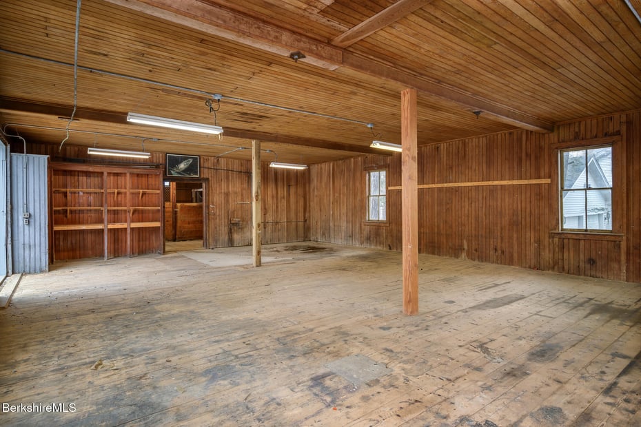 111 Park St Photo 52