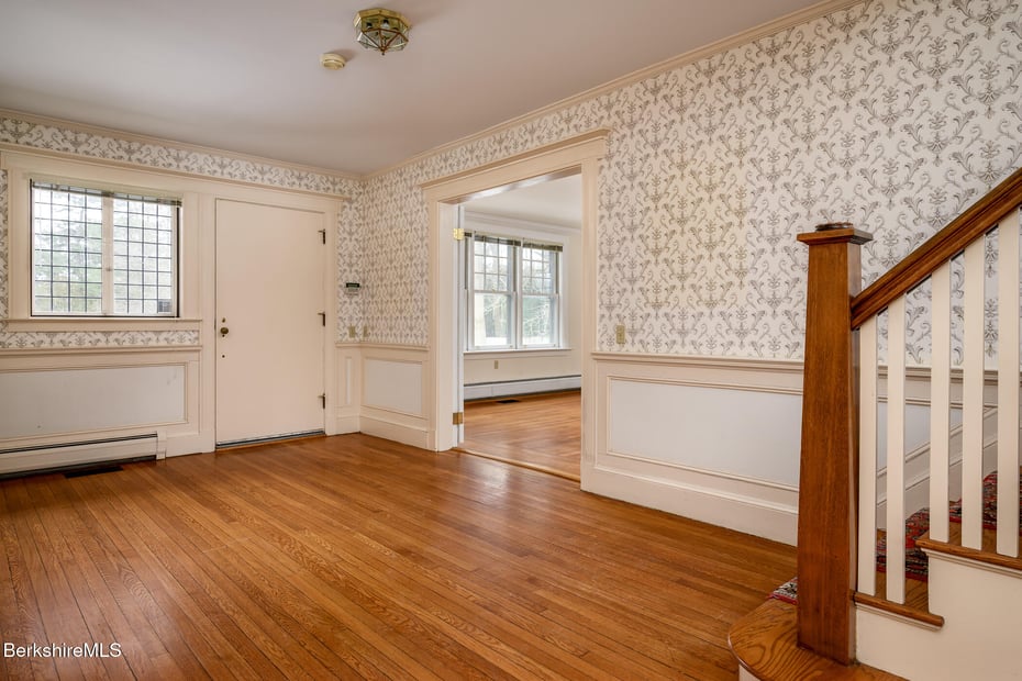 111 Park St Photo 24
