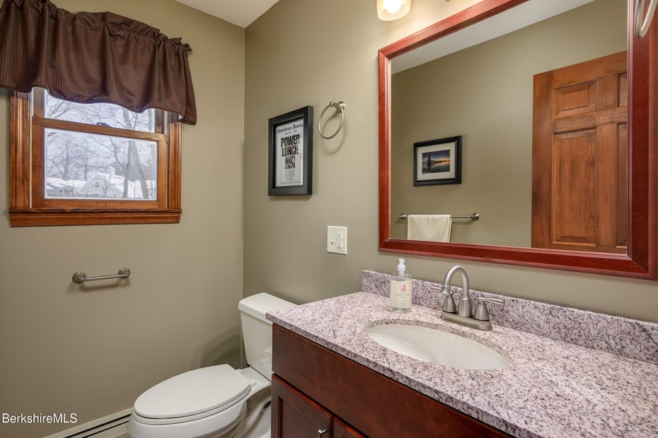 32 Marcella Way Photo 12