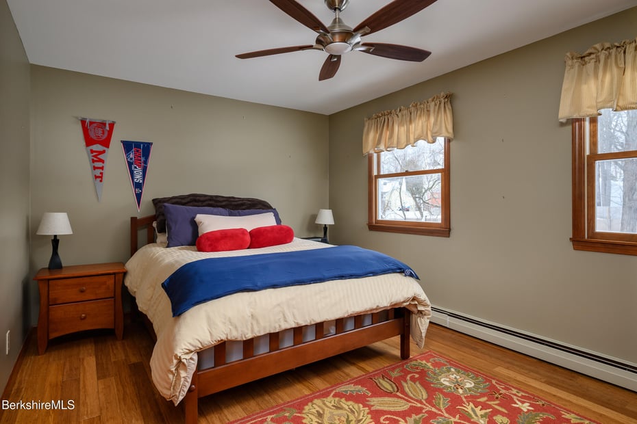 32 Marcella Way Photo 17