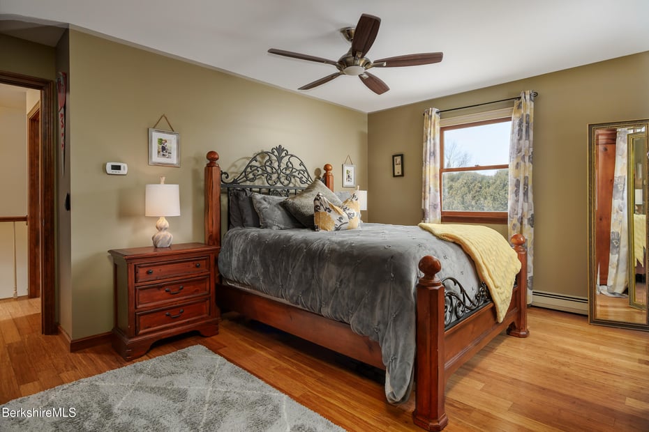 32 Marcella Way Photo 16