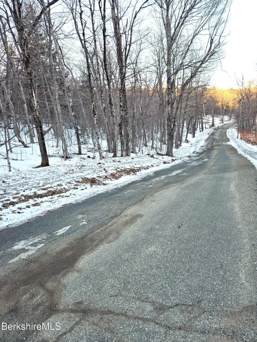 29 Moore's Rd Photo 2