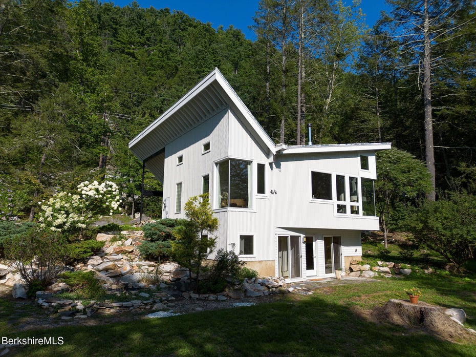 324 Park St Photo 36