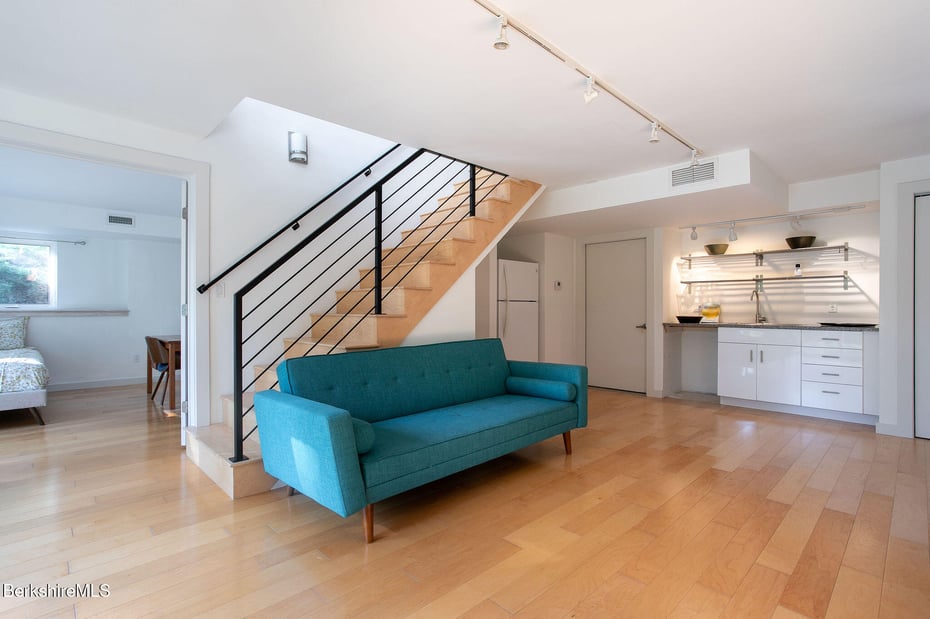 324 Park St Photo 27