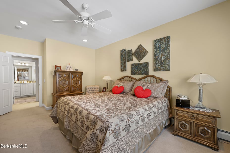 581 Red Barn Rd Photo 32