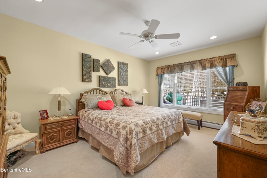 581 Red Barn Rd Photo 31