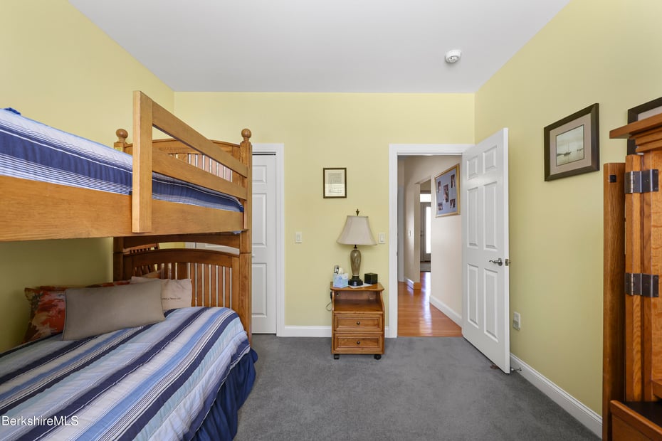 581 Red Barn Rd Photo 40