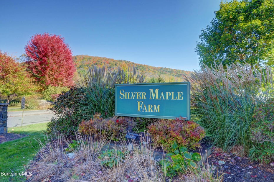 581 Red Barn Rd Photo 1