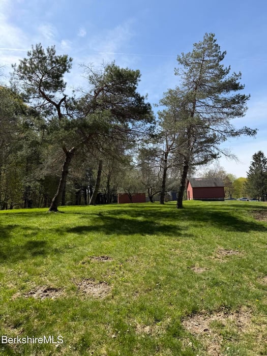 752 State Rd Photo 58