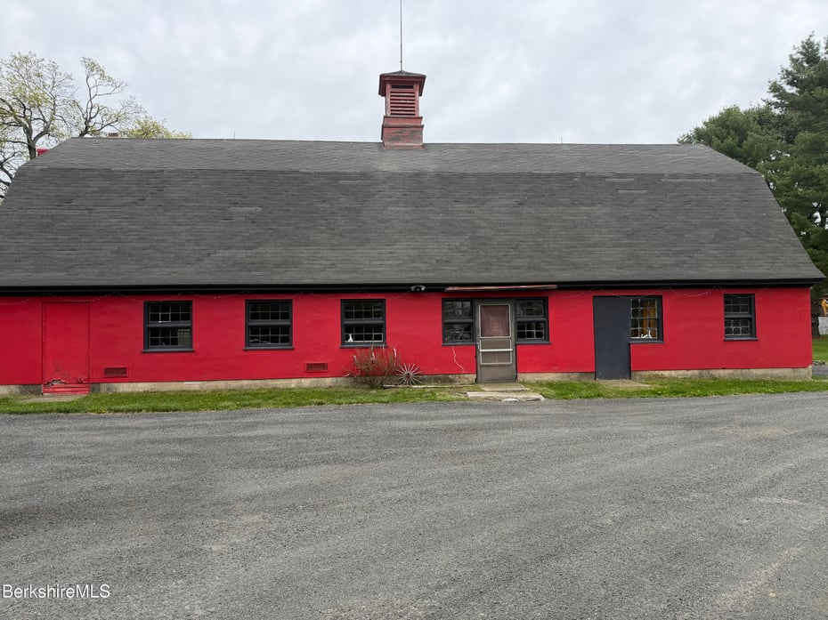 752 State Rd Photo 51