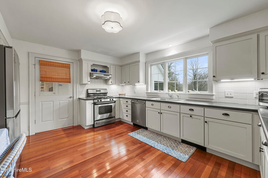 100 Walling Rd Photo 26