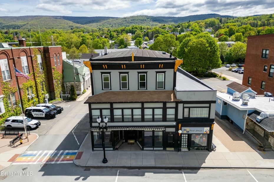 57-63 Park St Photo 2