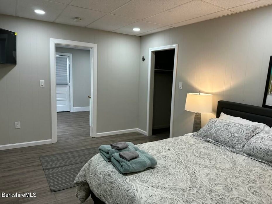 57-63 Park St Photo 44