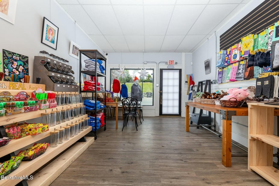 57-63 Park St Photo 13