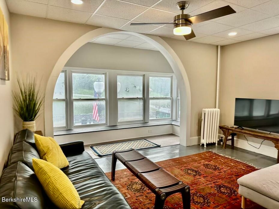 57-63 Park St Photo 21