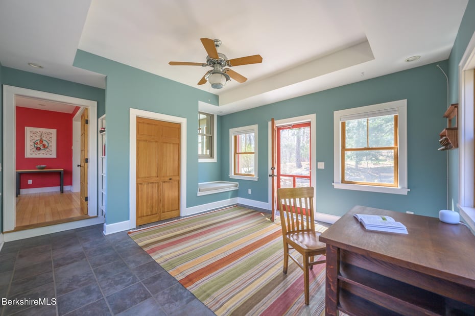 11 Jamie Ln Photo 26