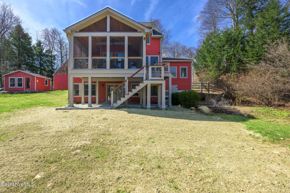 11 Jamie Ln Photo 48