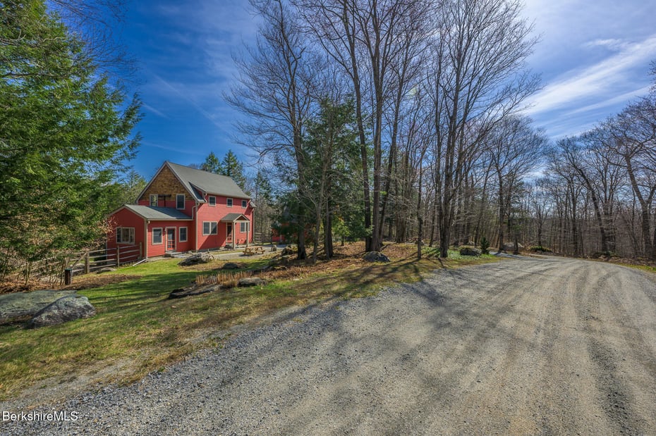 11 Jamie Ln Photo 68