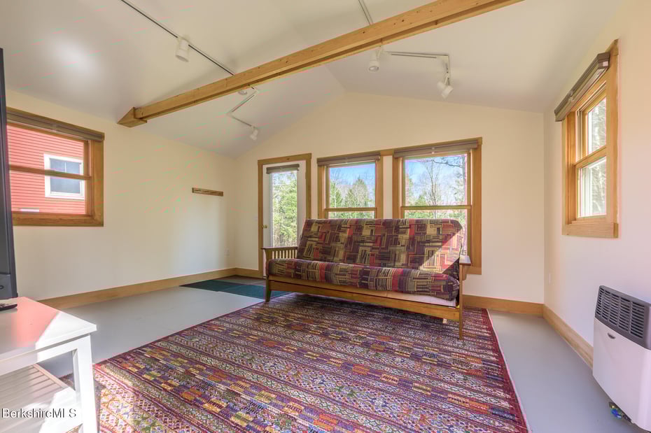 11 Jamie Ln Photo 53
