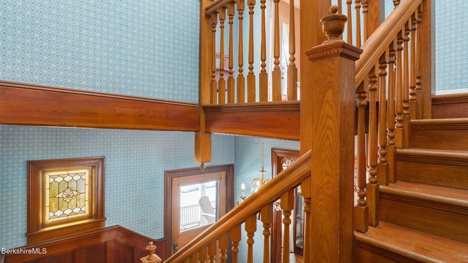 Cheshire Multi Family Photo 12