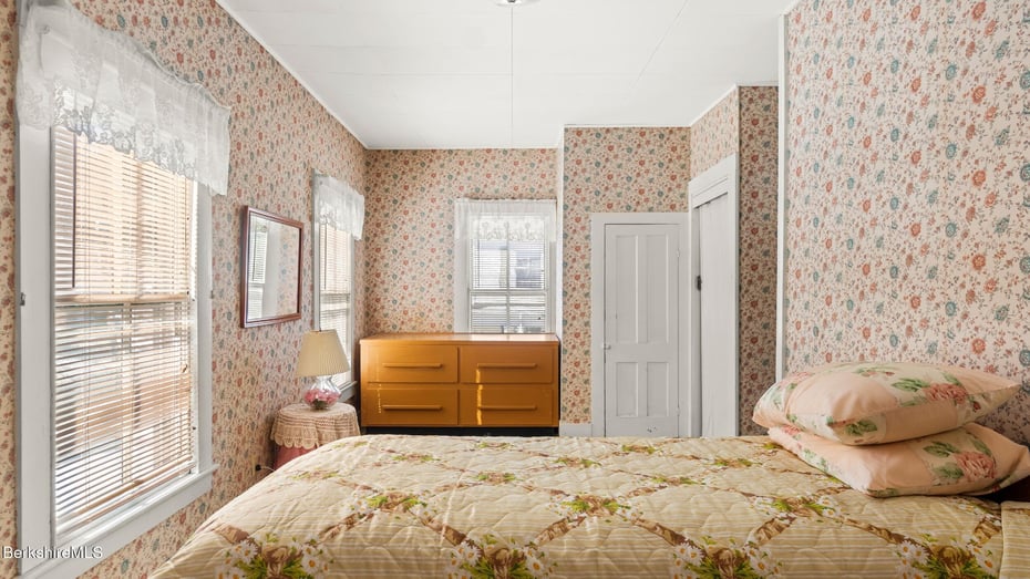 Cheshire Multi Family Photo 21