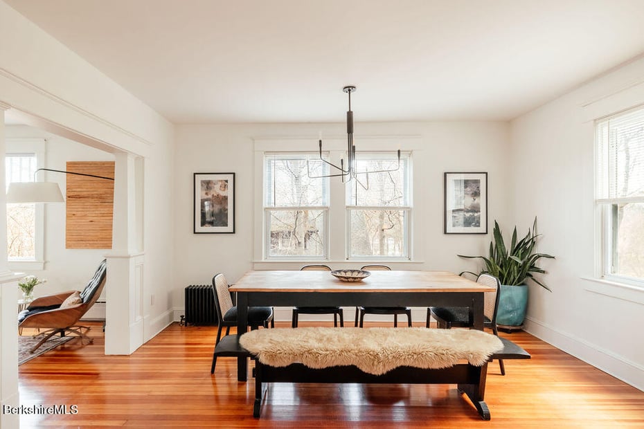 215 Prospect St Photo 2