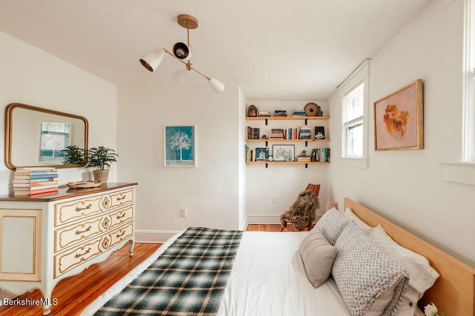 215 Prospect St Photo 25