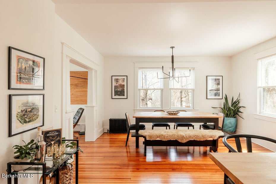 215 Prospect St Photo 3