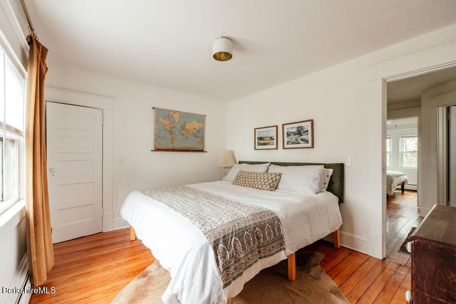 215 Prospect St Photo 26