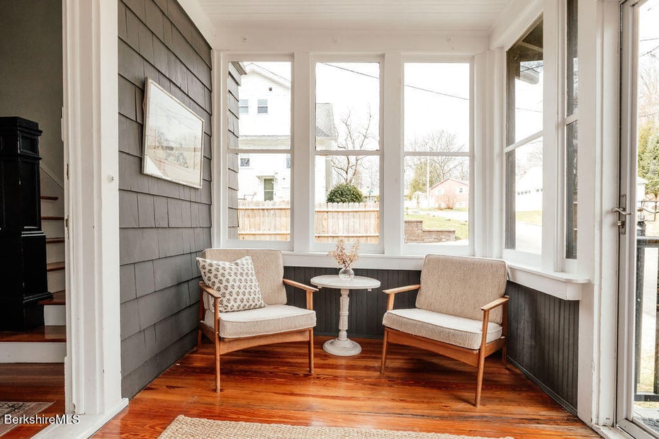 215 Prospect St Photo 19