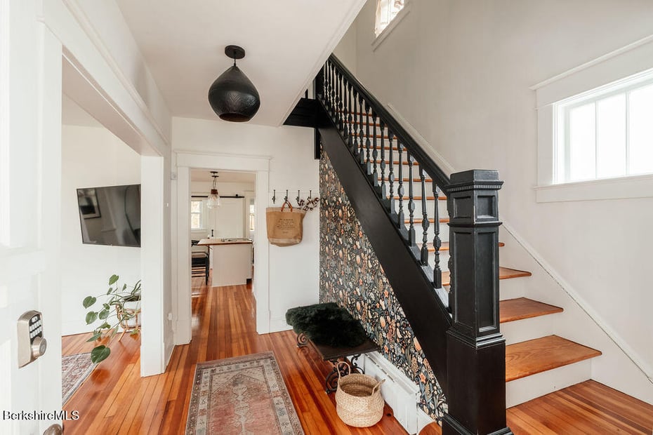 215 Prospect St Photo 17