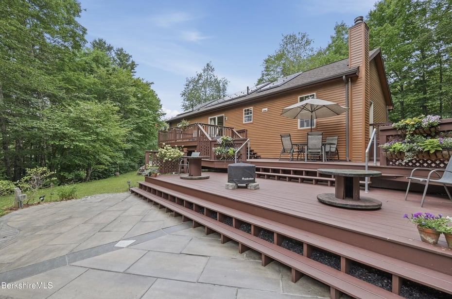 28 Mountain Pond Ln Photo 19